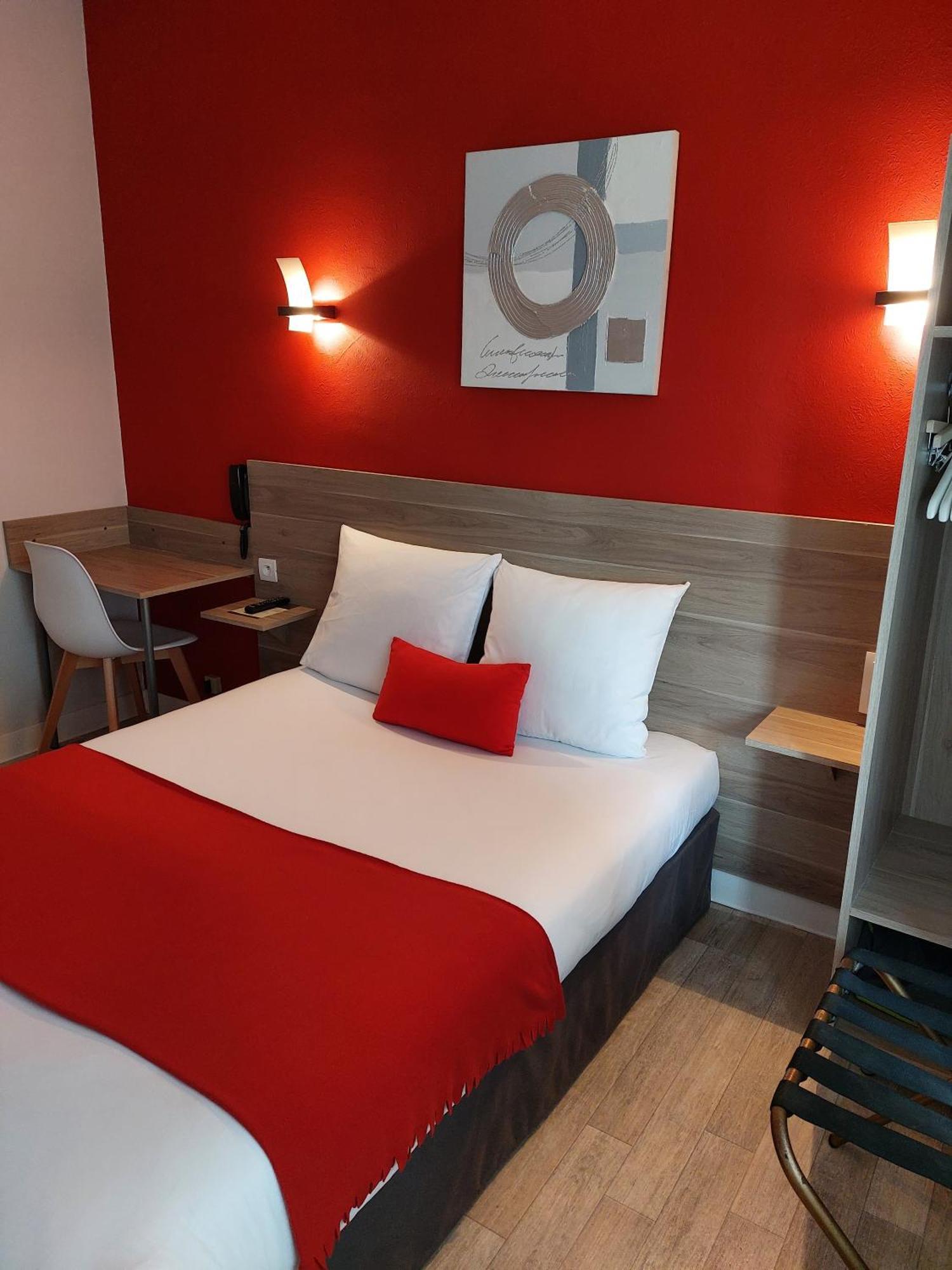 Cit'Hotel L'Europe - Cholet Gare Zewnętrze zdjęcie